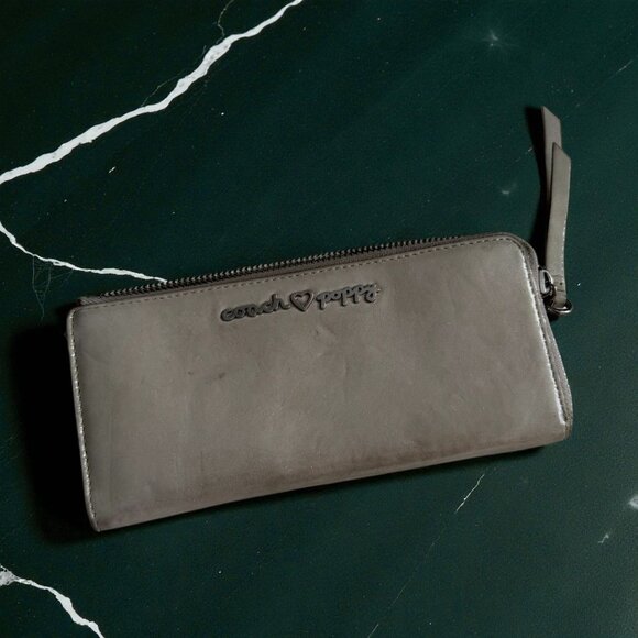 COACH Poppy Greige Leather Zip Limited Edition Wallet - Picture 1 of 7
